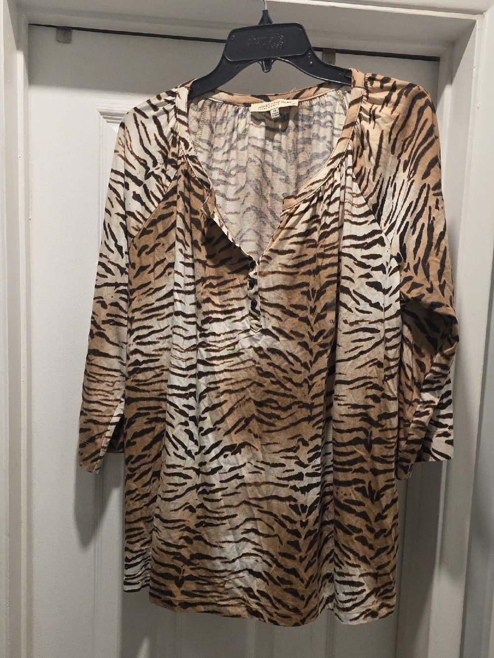 Jones New York Beige and Black Animal Stripe Tunic